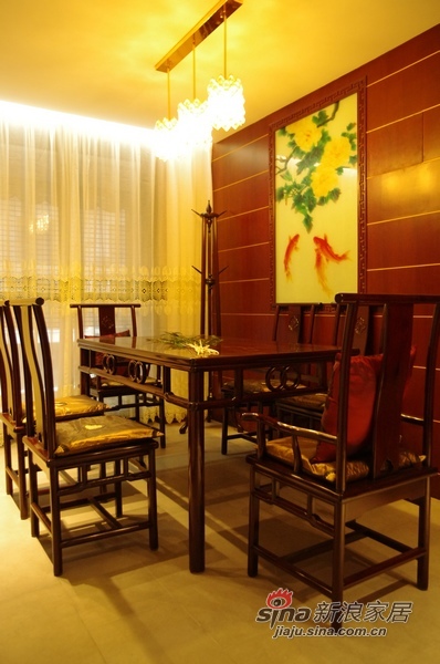 中式 三居 餐厅图片来自用户1907658205在五世同堂120平古典中式3居18的分享