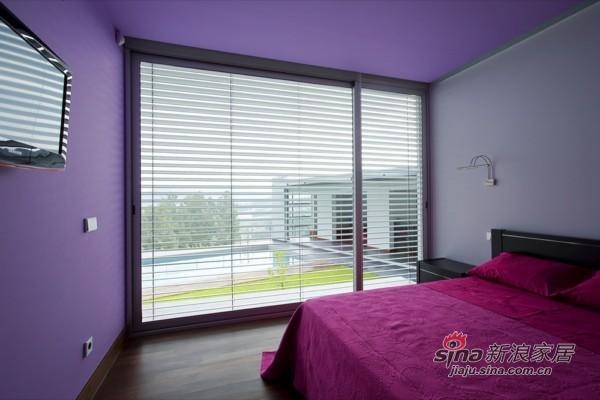 简约 别墅 卧室图片来自用户2737782783在充分利用光源的现代别墅设计34的分享