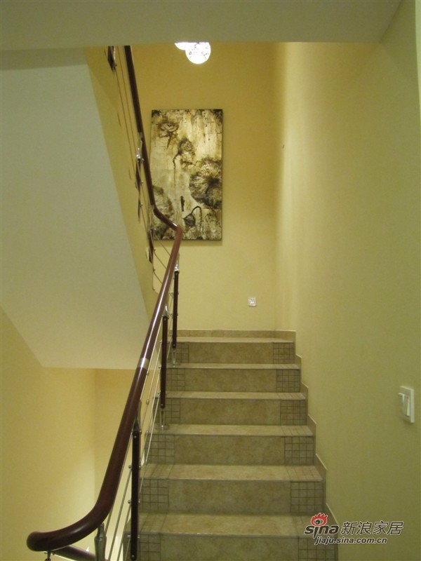 混搭 别墅 楼梯图片来自用户1907691673在夫妻260平混搭极致风格跃层83的分享