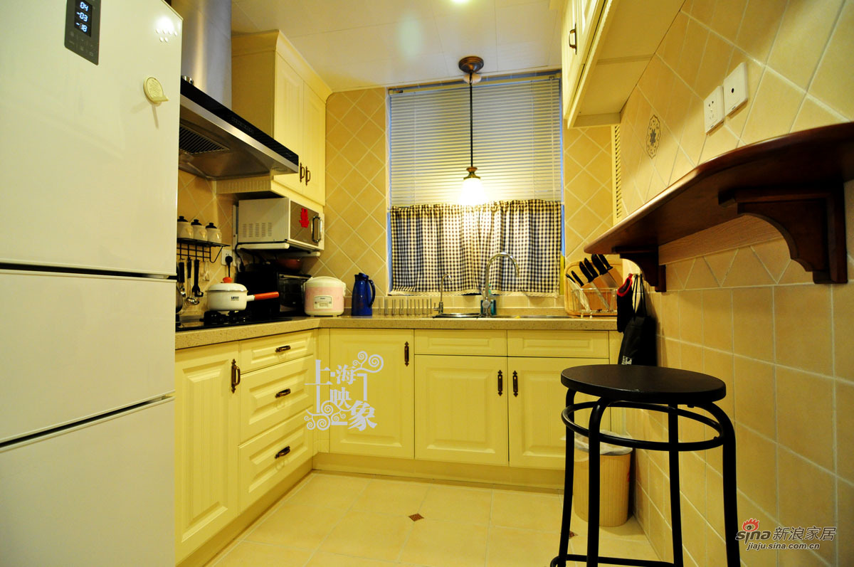 美式 二居 厨房图片来自上海映象设计-无锡站在我的专辑222102的分享