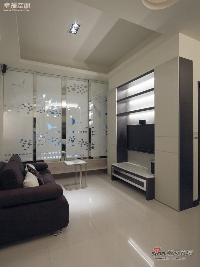 现代 一居 客厅图片来自幸福空间在单身贵族的66平现代居室11的分享