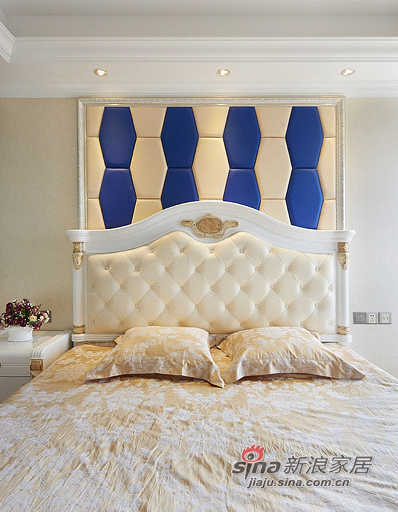 欧式 三居 卧室图片来自装修微日记在【高清】118平浪漫典雅欧式3居室12的分享