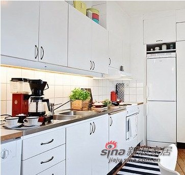 简约 一居 厨房图片来自用户2737735823在3万造就51平淡雅女性公寓15的分享