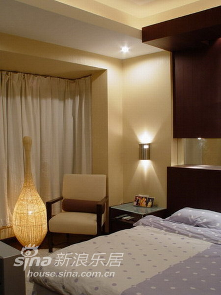 中式 三居 客厅图片来自wulijuan_16在10万装修大气的中式风格23的分享