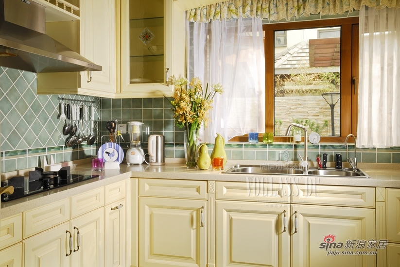 欧式 别墅 厨房图片来自用户2746869241在【高清】法式优雅的家居风尚61的分享