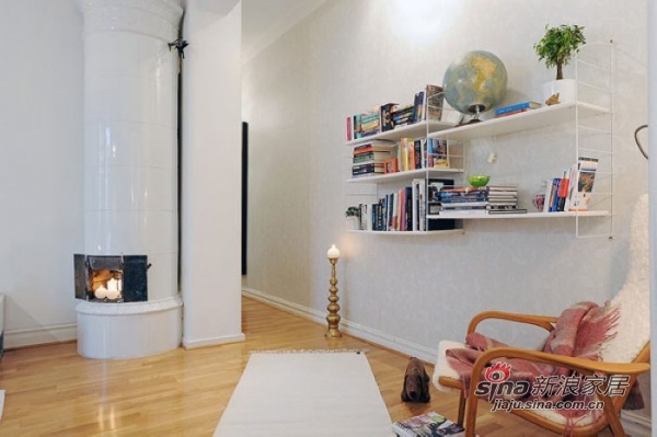 简约 一居 客厅图片来自用户2557979841在哥德堡58平米小公寓：巧妙变身大空间49的分享