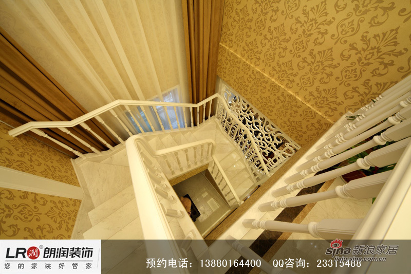 欧式 三居 楼梯图片来自装修微日记在【高清】160平欧式雅致时尚3居室66的分享