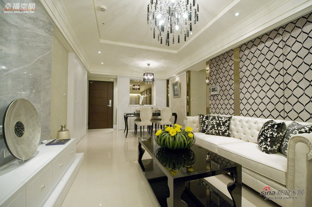 新古典 三居 客厅图片来自幸福空间在132平米新英式古典风尚92的分享