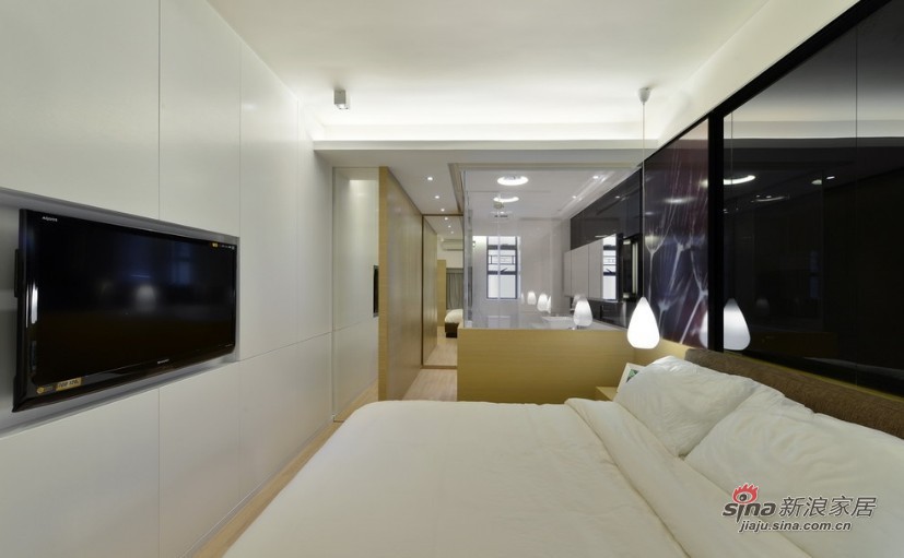 现代 三居 卧室图片来自家装大管家在【高清】82平时尚摩登炫彩三居室79的分享