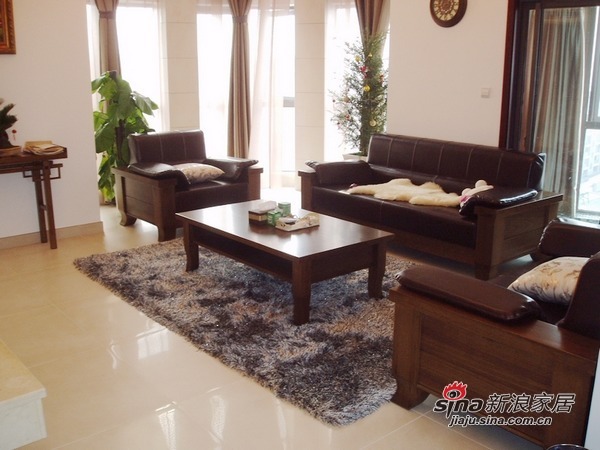 中式 三居 客厅图片来自用户1907661335在侨商12万140平中式优雅3居35的分享
