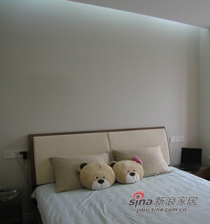 简约 二居 卧室图片来自用户2557979841在小夫妻5万装75平东南亚风家52的分享