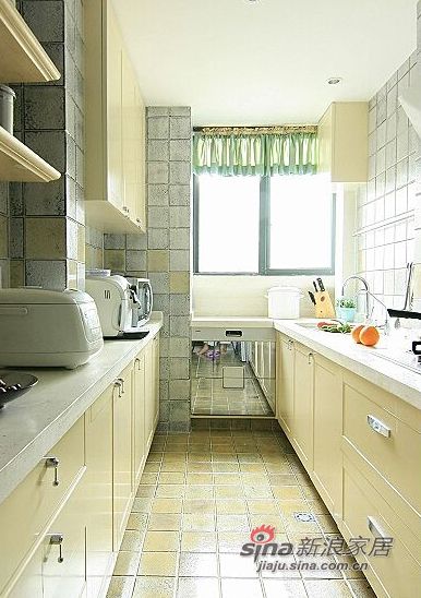 现代 三居 厨房图片来自佰辰生活装饰在107平米简约自然风格家38的分享