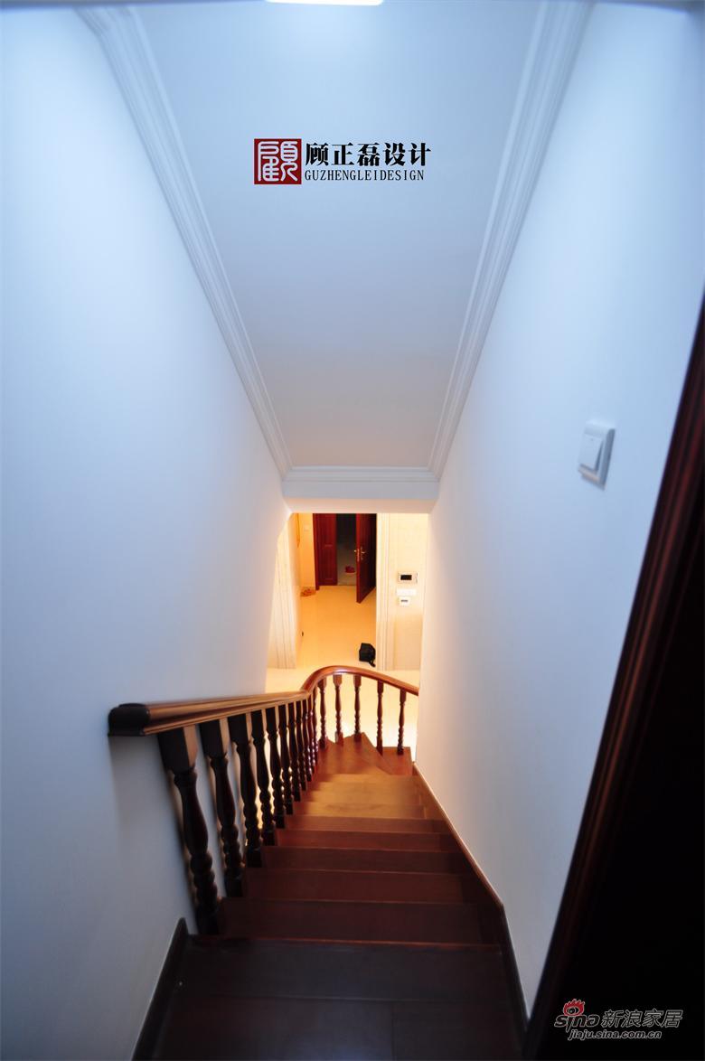 欧式 四居 楼梯图片来自用户2746869241在【高清】180平米欧式高档豪华复式公寓37的分享