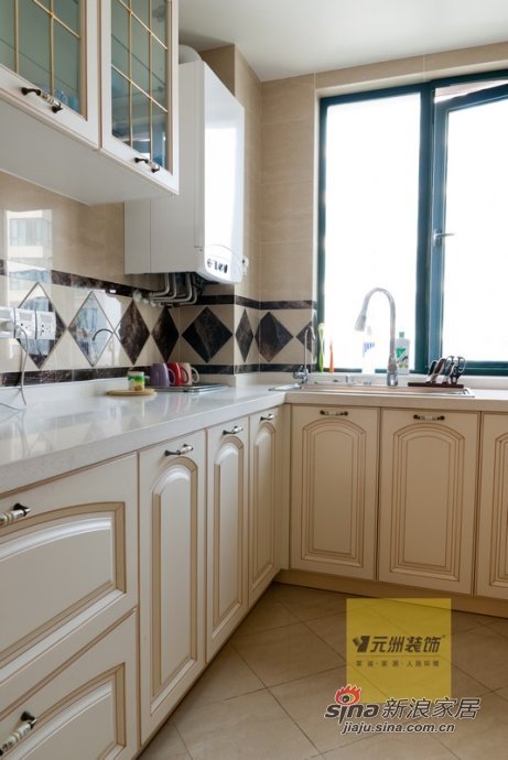 欧式 三居 厨房图片来自用户2746869241在【多图】红木林三居简欧风格设计41的分享