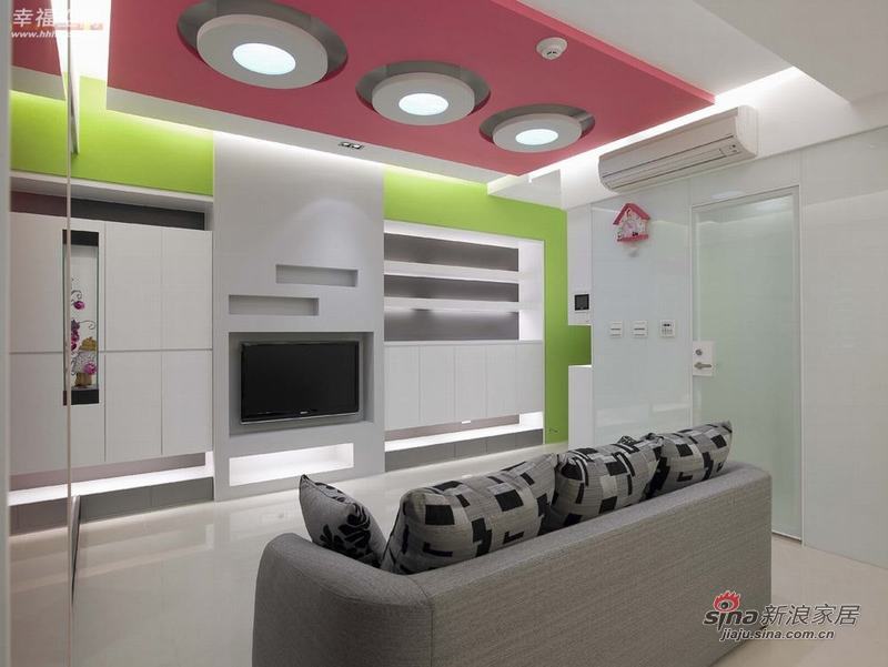 简约 二居 客厅图片来自幸福空间在79平色彩明艳的现代简约2居室40的分享
