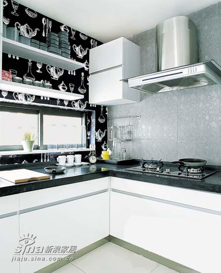简约 三居 厨房图片来自用户2739081033在黑白－时尚风潮之永恒主题 引人注目79的分享