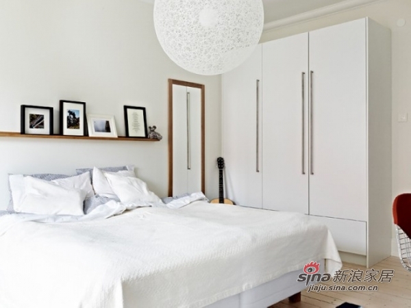简约 一居 卧室图片来自用户2739378857在纯净白色 62平米整洁雅致公寓40的分享