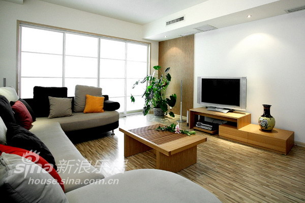 简约 三居 客厅图片来自用户2739153147在简洁舒适、实用雅致三居室23的分享