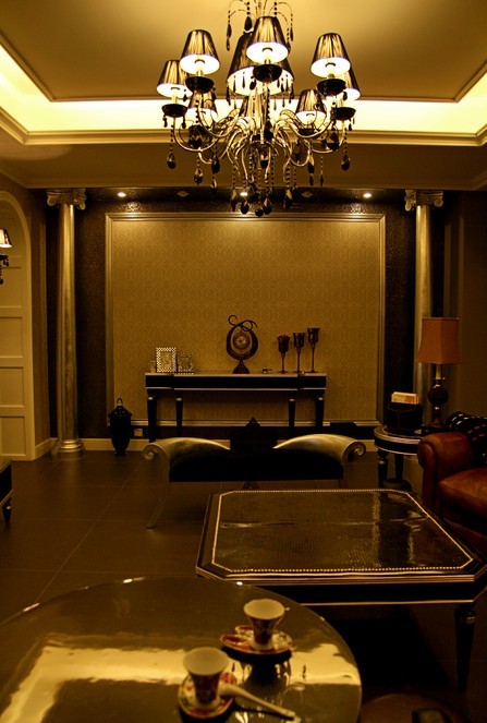 美式 别墅 客厅图片来自用户1907686233在【多图】285蔚蓝卡地亚美式风格别墅49的分享