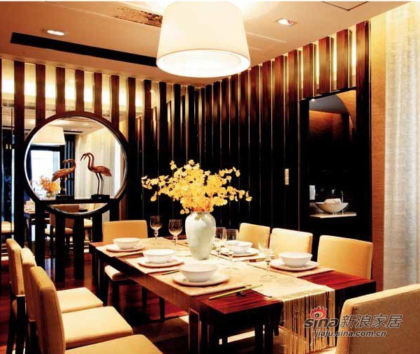 中式 三居 餐厅图片来自朗润装饰工程有限公司在144平经典新中式风3居室的分享