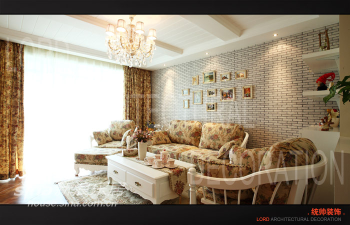欧式 三居 客厅图片来自用户2746869241在色觉系64的分享