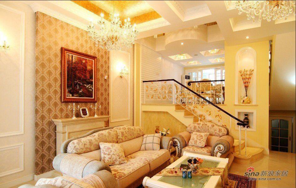 欧式 别墅 客厅图片来自用户2746948411在孔雀城200平欧式高贵典雅宫廷风设计30的分享