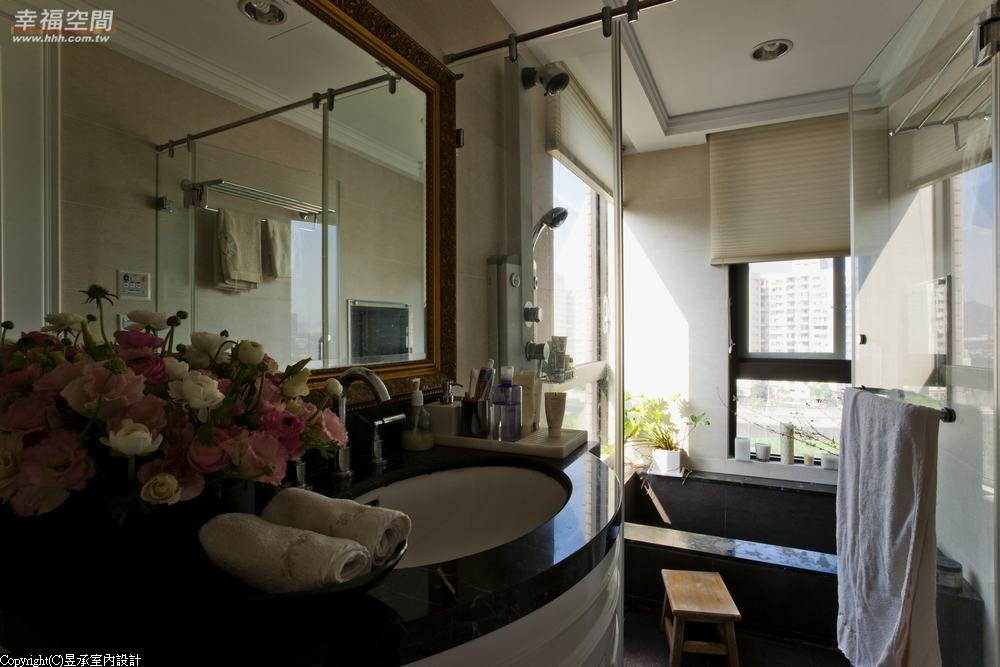 衛浴 卫生间图片来自幸福空间在美式古典 165平奢华怀旧情怀的分享