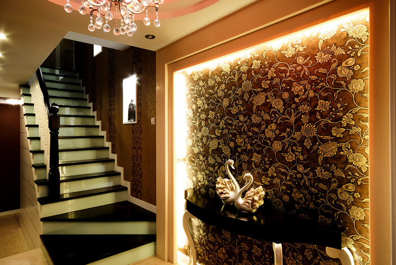 别墅 楼梯图片来自今朝装饰彭彭在100万妆点300平米优雅古典别墅的分享