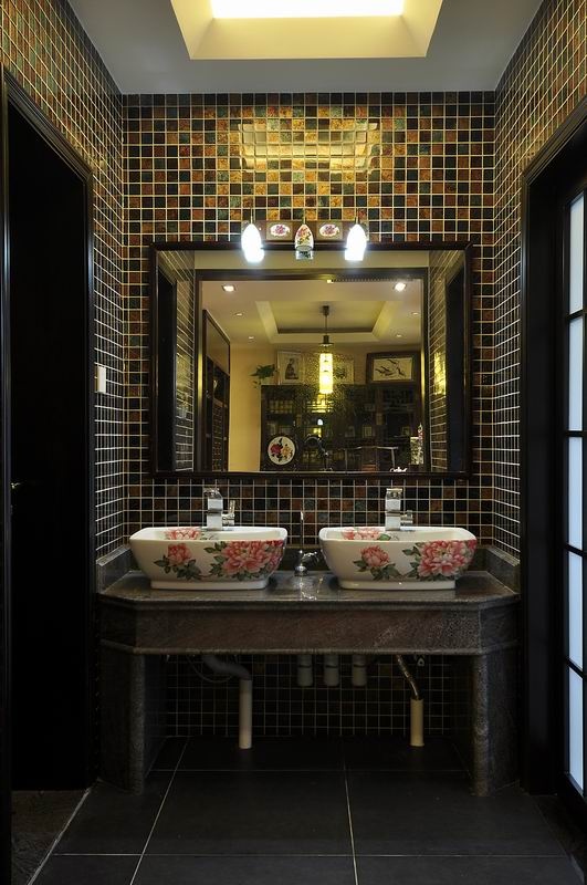 卫生间图片来自合建装饰-二手房装修在中式古典的分享