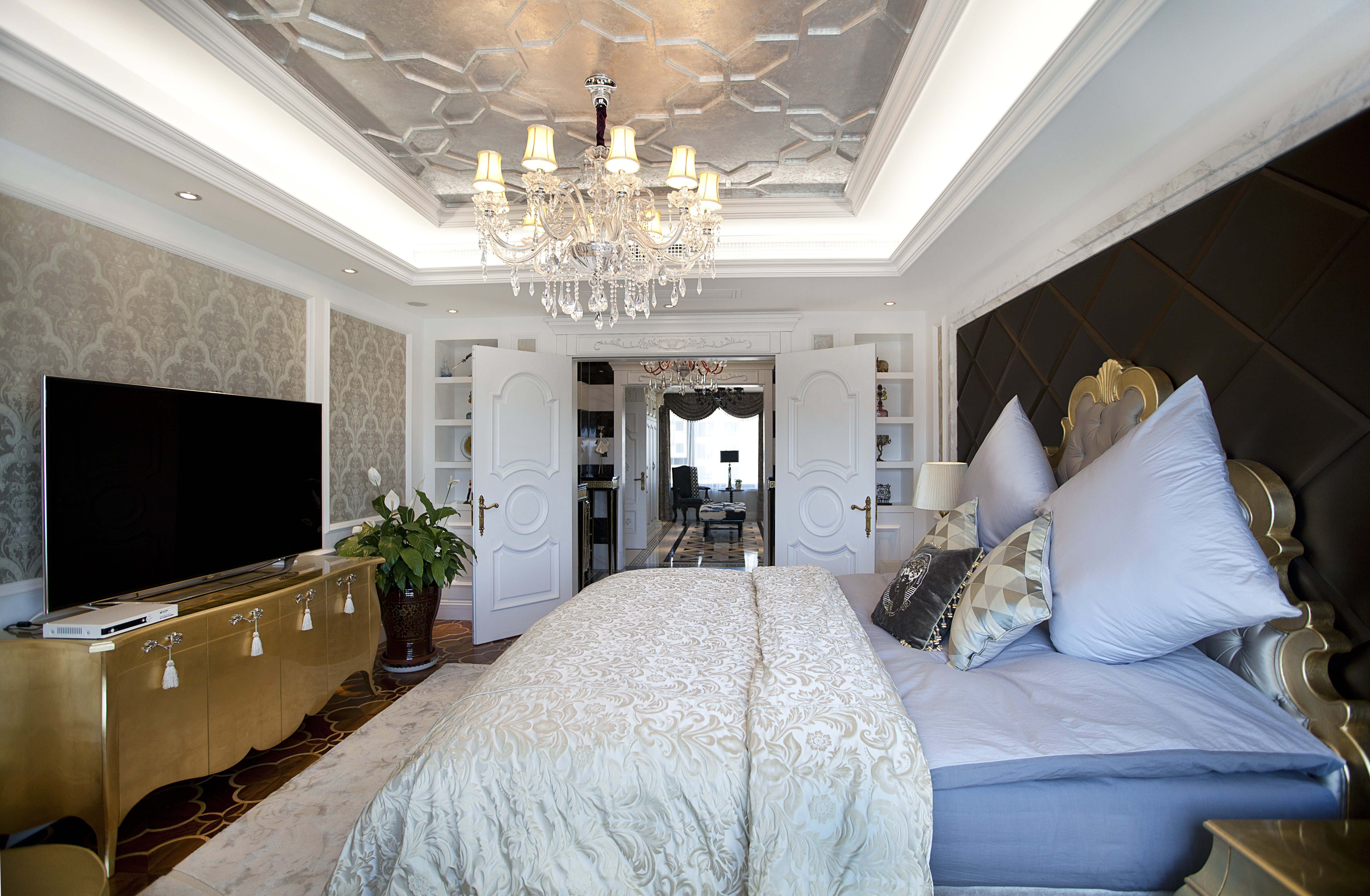 欧式 别墅 卧室图片来自東合設計在北山林语的分享