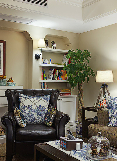 客厅图片来自家装大管家在诠释温馨与幸福 130平美式3居室的分享