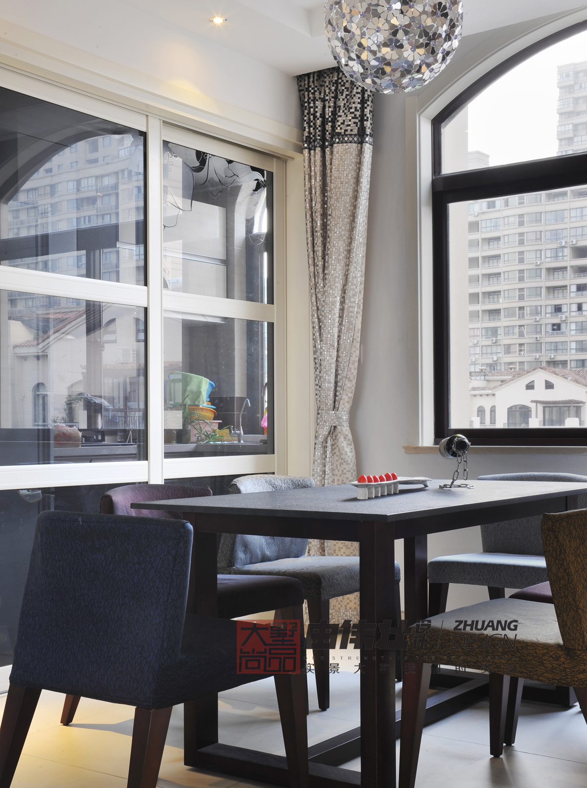 现代中式 荷塘月色 荷塘人家 公寓房 餐厅图片来自大墅尚品-由伟壮设计在『荷塘人家』-现代中式的分享