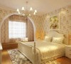 优雅的拱形墙，飘窗空间合理利用。让您的卧室别样优雅，让您的气质更吸引人