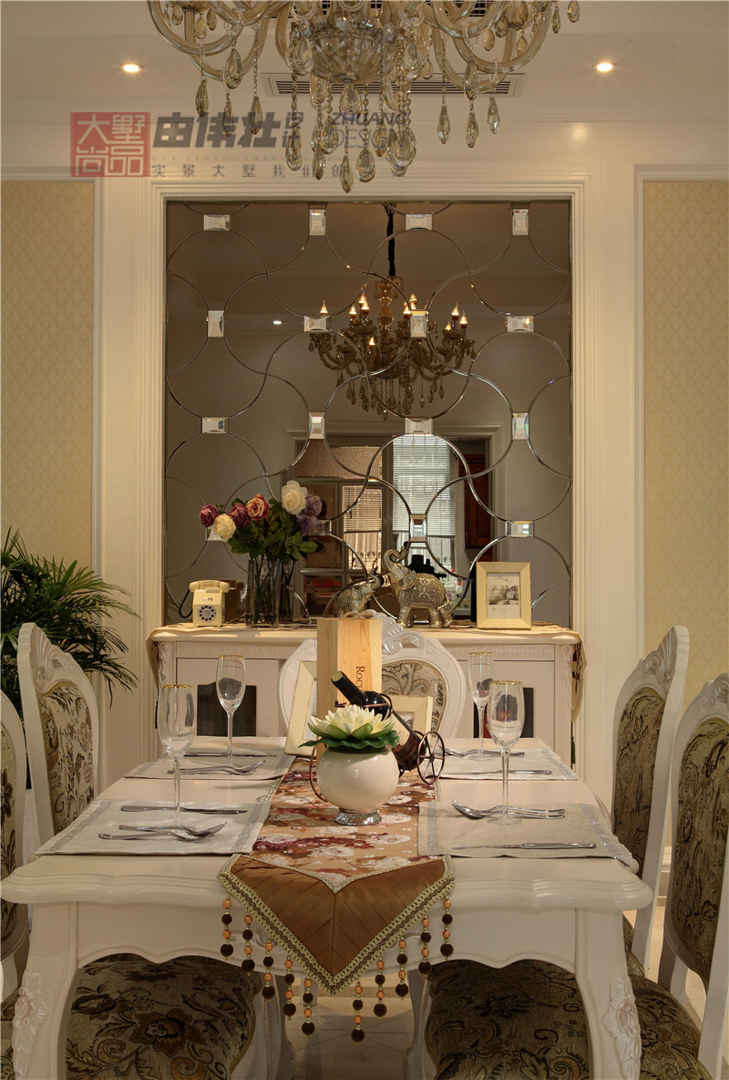 餐厅图片来自大墅尚品-由伟壮设计在『半岛之恋』-白调简欧风格的分享