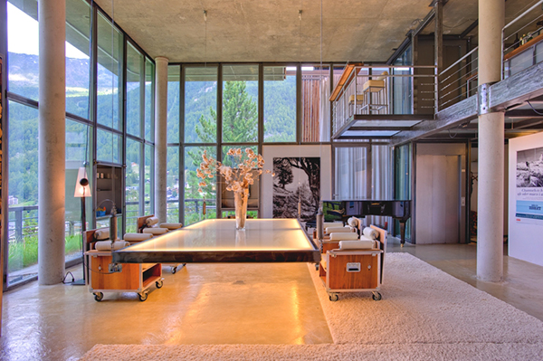 客厅图片来自居众装饰在瑞士奢华别墅的分享