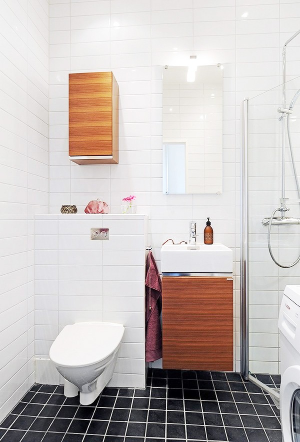 卫生间图片来自轻舟漠然在每个房间都有独特设计的分享