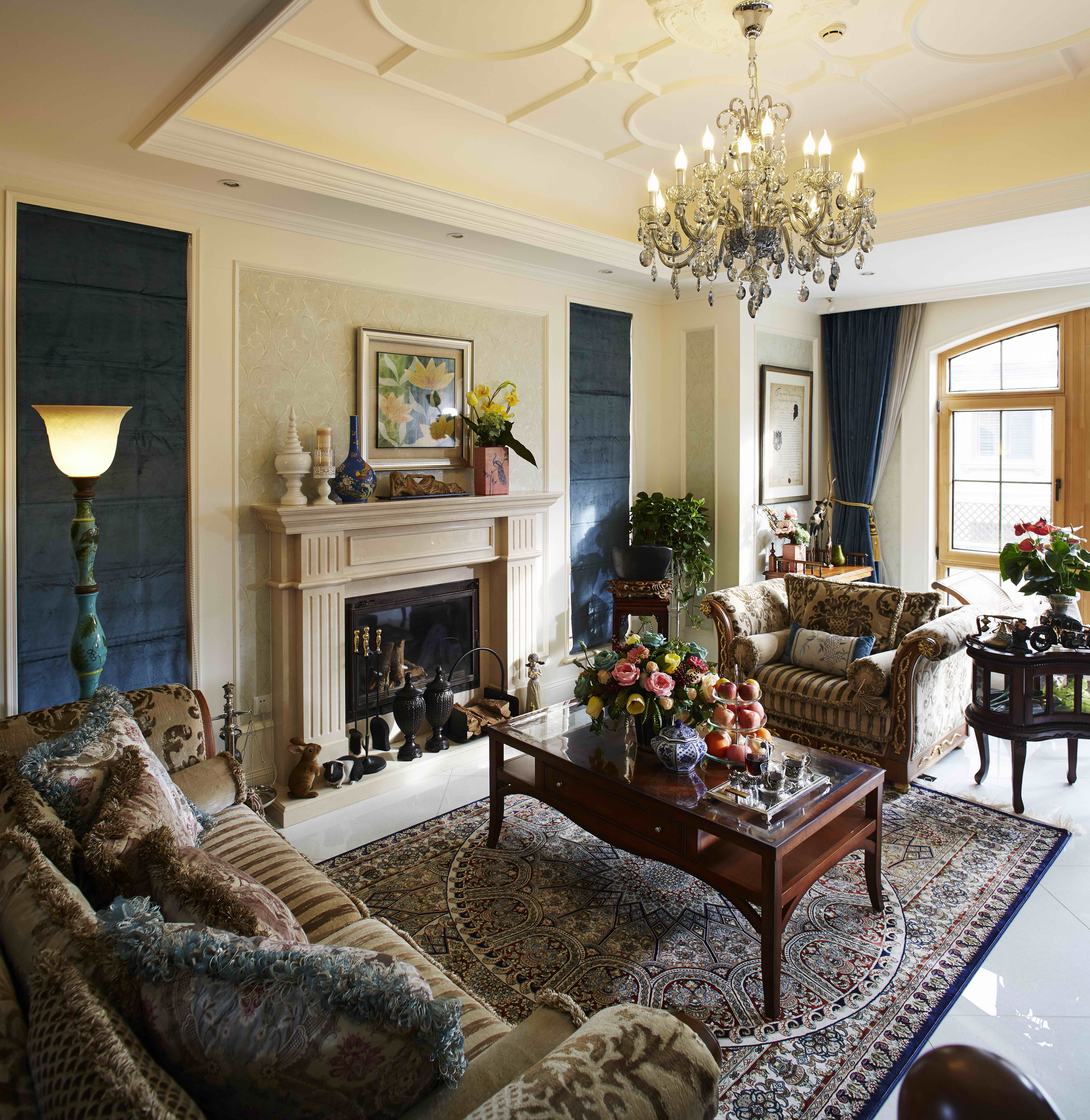 混搭 别墅 旧房改造 客厅图片来自尚层装饰张迪在西山林语 420平米 混搭风格的分享
