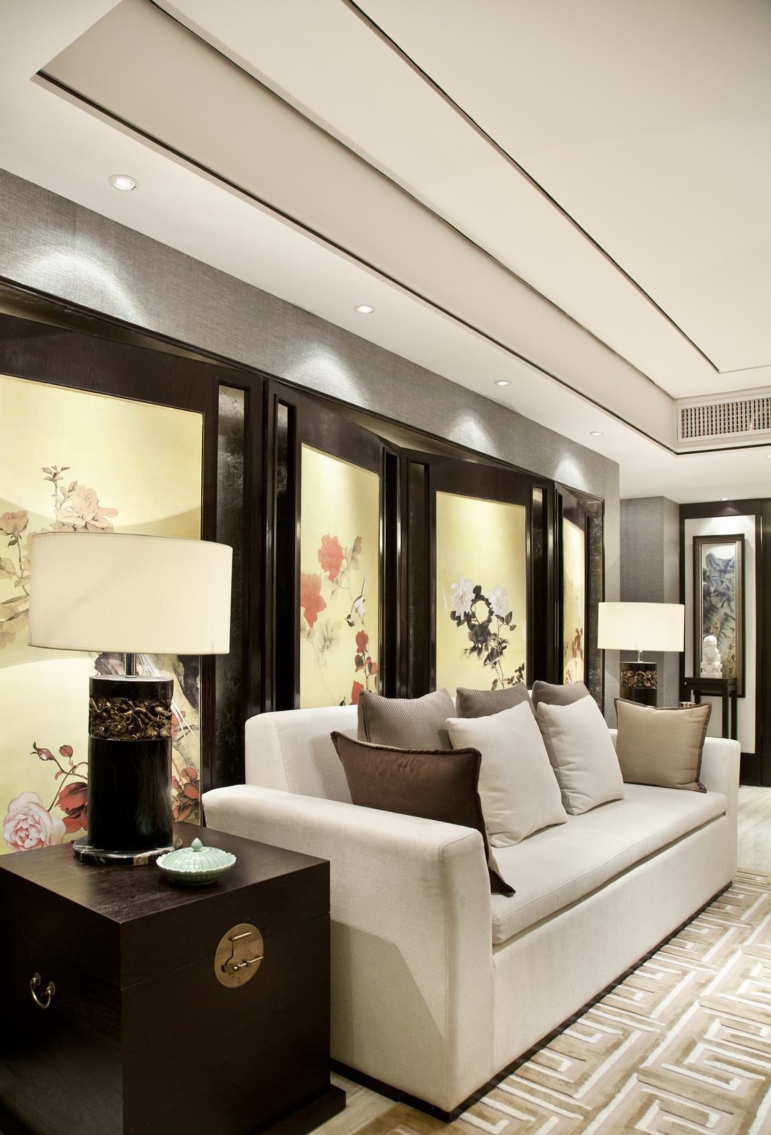 中式 别墅 万科高尔夫 别墅装修 舒适 客厅图片来自武汉实创装饰在中式鸟语花香的分享
