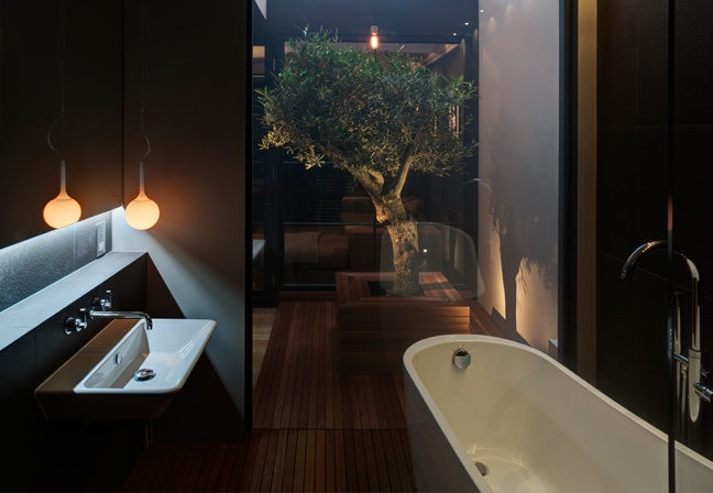 卫生间图片来自木子鑫在别墅设计 满满的优雅质感的分享