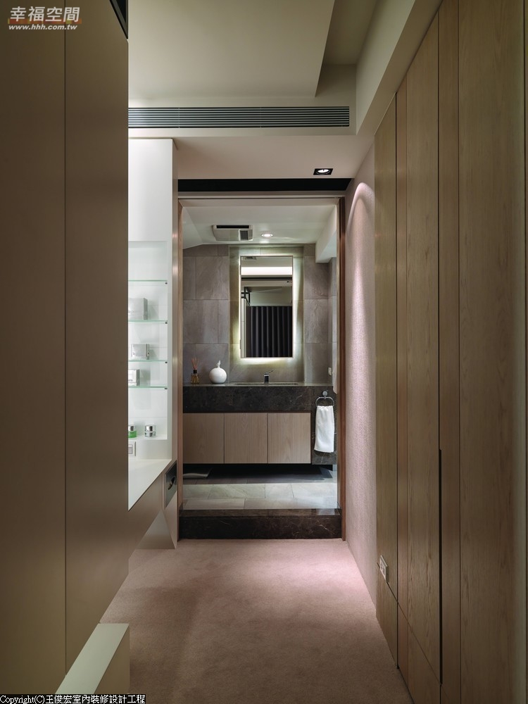 现代 简约 白领 高帅富 三居 卫生间图片来自幸福空间在132m²簡約純粹的低调华丽的分享