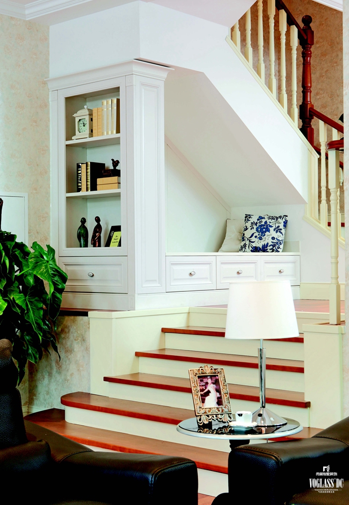 田园 楼梯图片来自尚层别墅装饰总部在拥抱舒适安居生活馆的分享