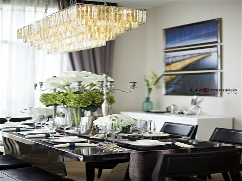 餐厅图片来自朗润装饰工程有限公司在180平低调的奢华简欧的分享