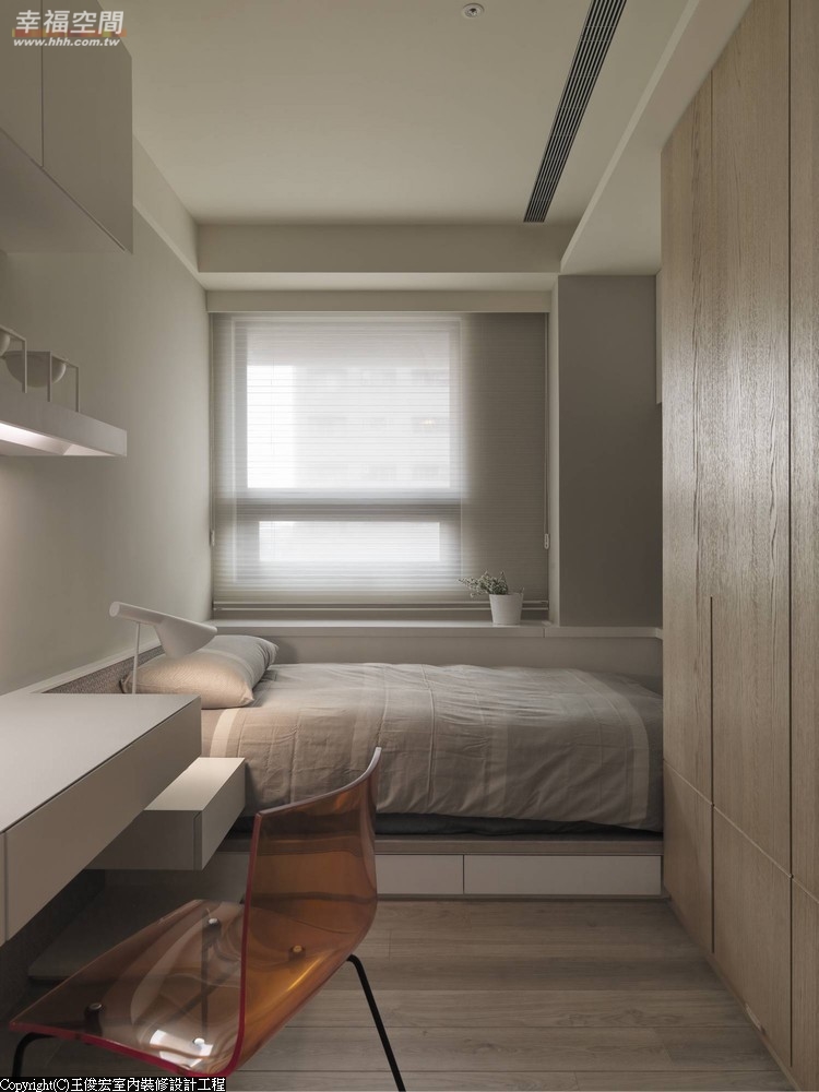 现代 简约 四居 舒适 白领 卧室图片来自幸福空间在重整195平 更见流畅的美感机能的分享