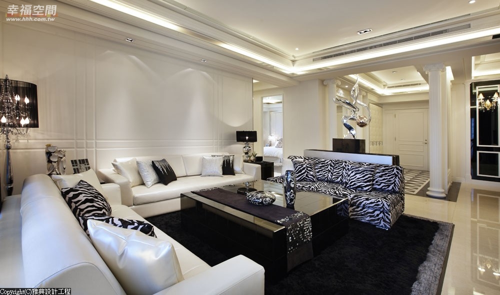 时尚 欧式 典雅 公主房 白富美 客厅图片来自幸福空间在330平精品魅力 奢华宫廷风的分享