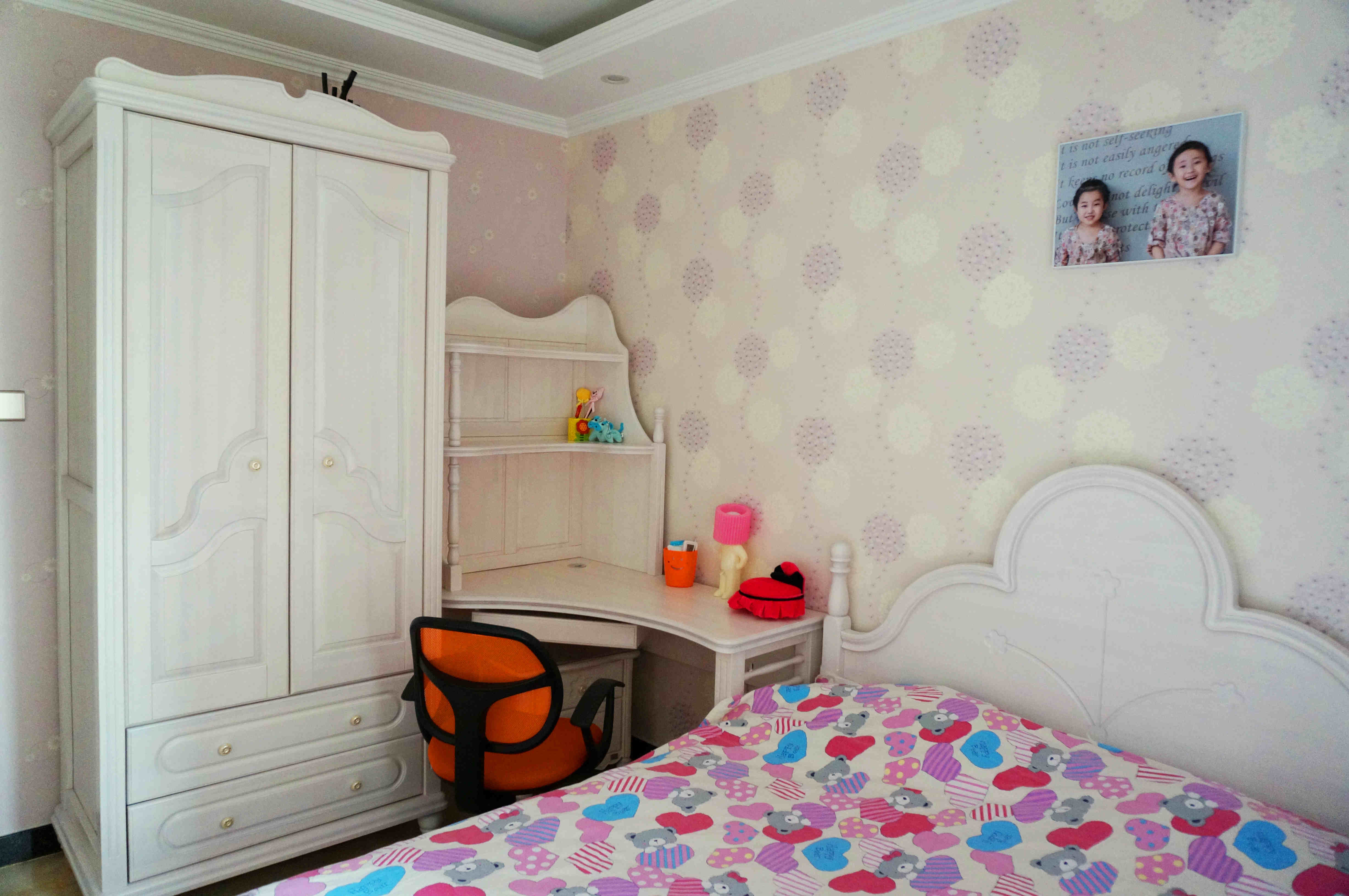 三居 欧式 卧室图片来自北京别墅装修-刘江涛在马瑞莲装修案例的分享