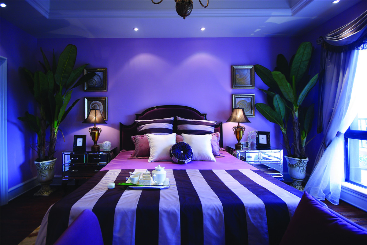 淡紫色美式卧室布置 – 设计本装修效果图