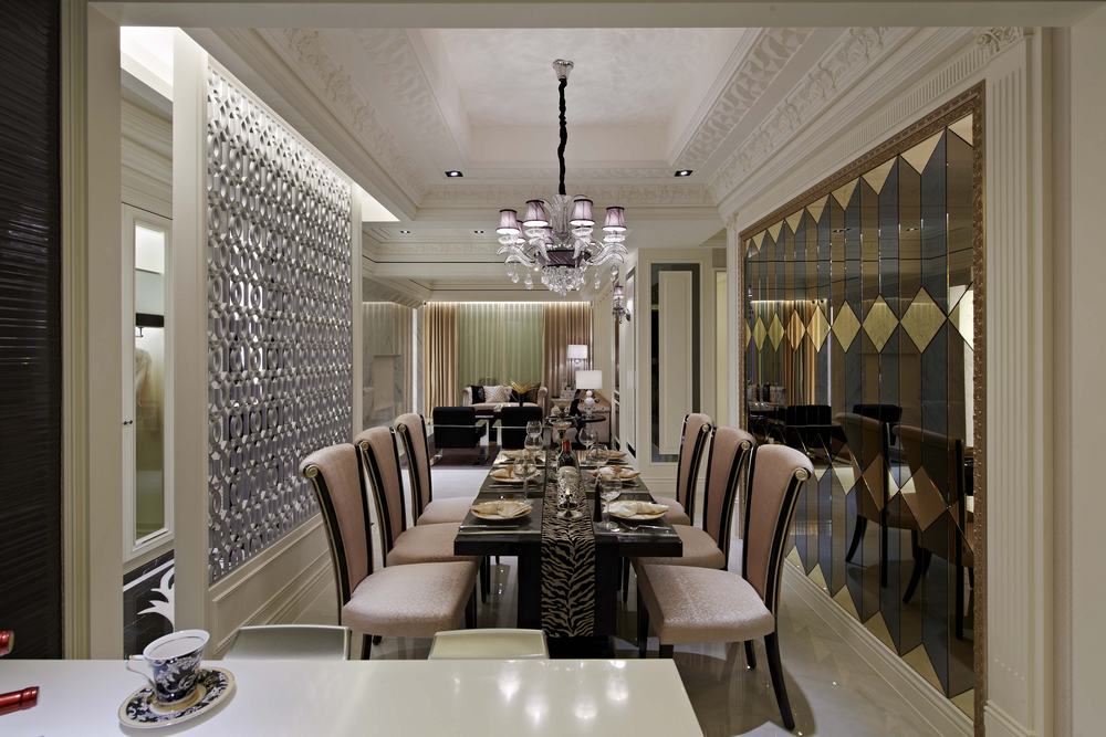 巴洛克 欧式 白领 高端 白富美 餐厅图片来自幸福空间在重塑215 m²典雅浪漫风情的分享