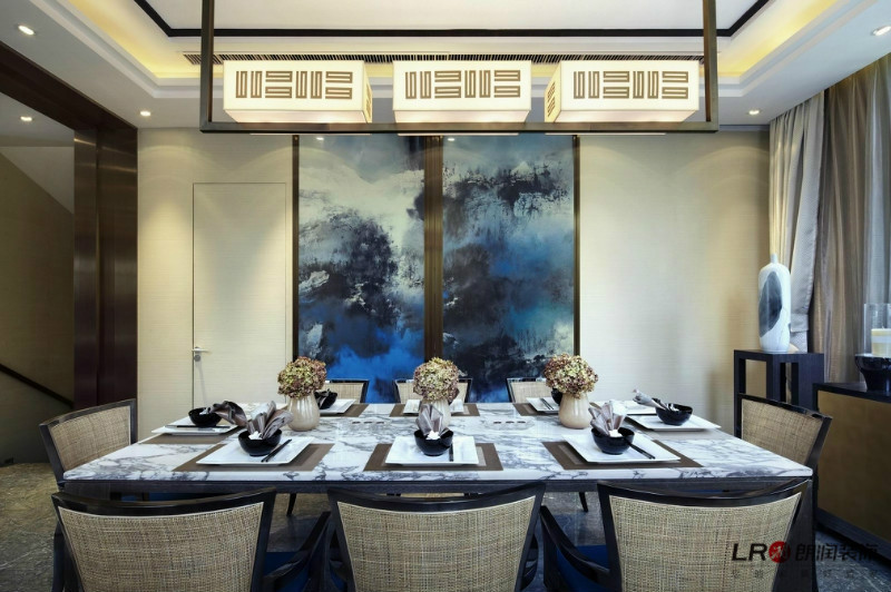 混搭 四居 舒适 典雅 白领 餐厅图片来自朗润装饰工程有限公司在148平唯美混搭四居室的分享