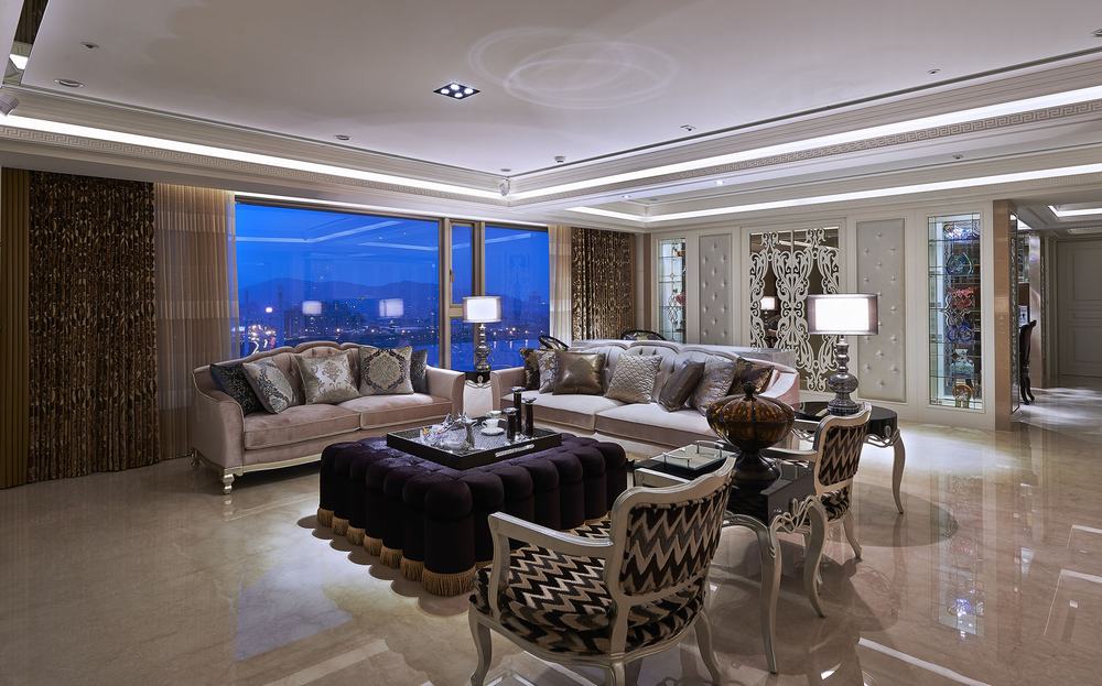 新古典 欧式 三居 白富美 公主房 白领 客厅图片来自幸福空间在298 m²精工时尚新古典的分享
