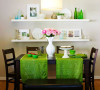 餐桌椅上加一点点绿，是不是品尝美食的时候也会感觉更健康？